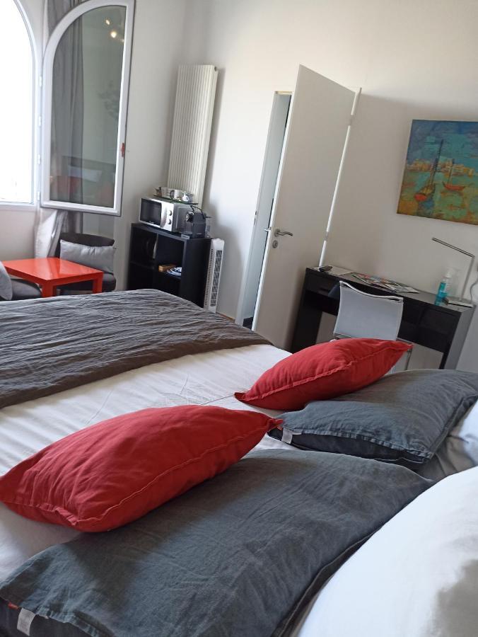 Chambres D'Hotes La Pastourelle Royan Centre Exteriör bild